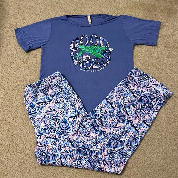 NWOT Simply Southern Pajama Set - Picture 2 of 8